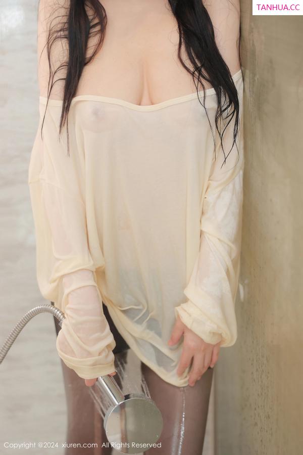   [XiuRen]高清写真图 2024.08.30 No.9089 柚柚小奶瓶 黑丝美腿第56张图片